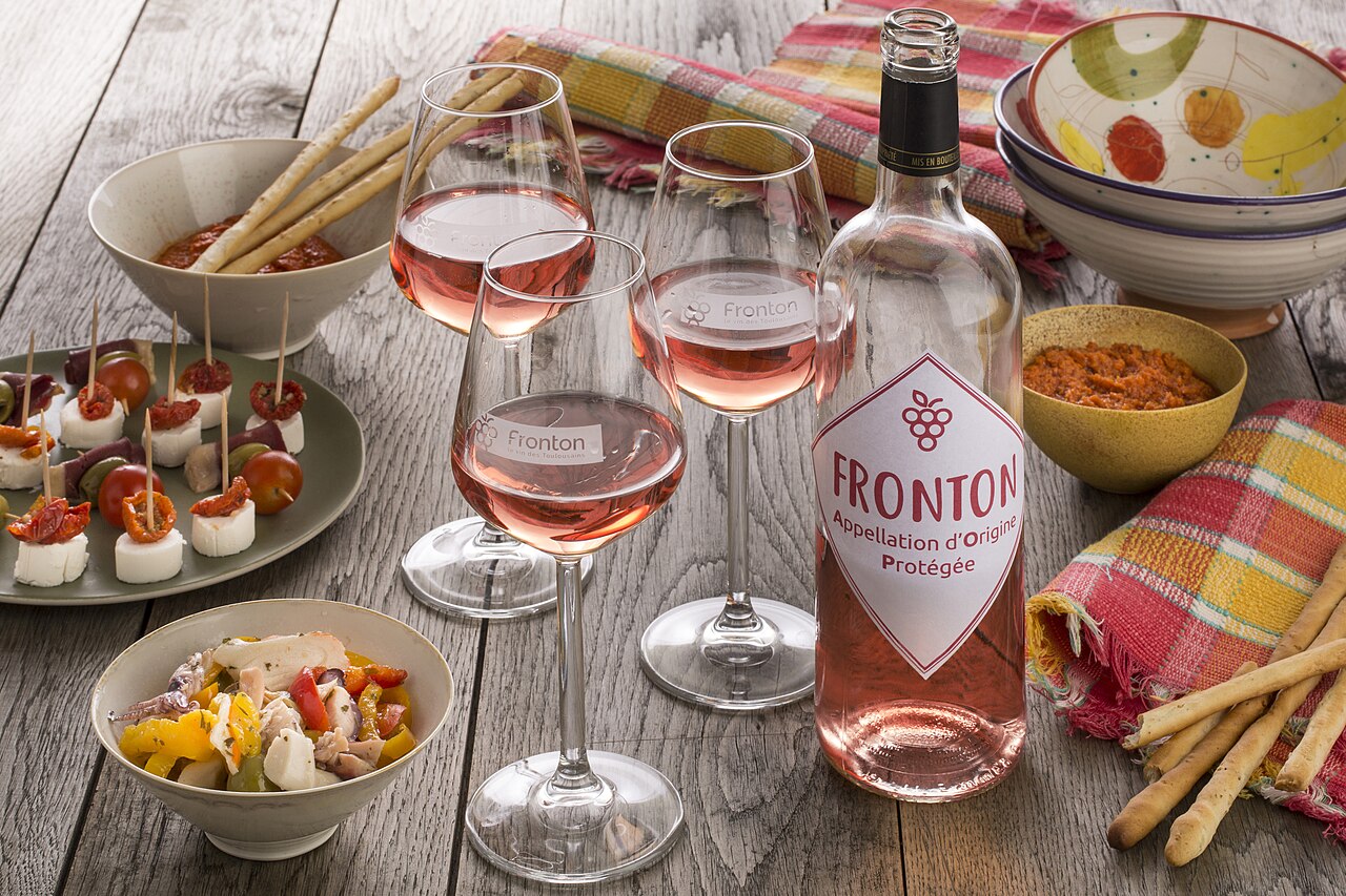 Verre de rosé AOC Fronton